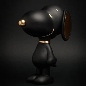 SNOOPY STANDING BLACK BLOGO