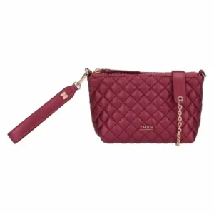 Pochette trapuntata THUN in ecopelle color cherry con tracolla removibile, chiusura a cerniera e dettaglio catena dorata, su sfondo bianco.