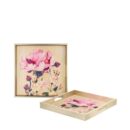 vassoio quadrato L'Oca Nera in resina effetto legno chiaro, con fondo in vetro decorato con una peonia rosa e boccioli su sfondo crema.