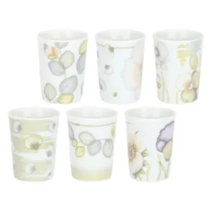 Set di sei bicchierini da caffè in porcellana bianca THUN Country Bloom, con diverse decorazioni floreali, a foglie di eucalipto e astratte in tonalità pastello.